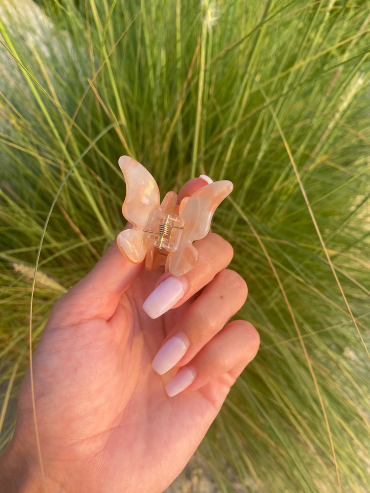 Mini Butterfly Hair clip in Peach Kiss